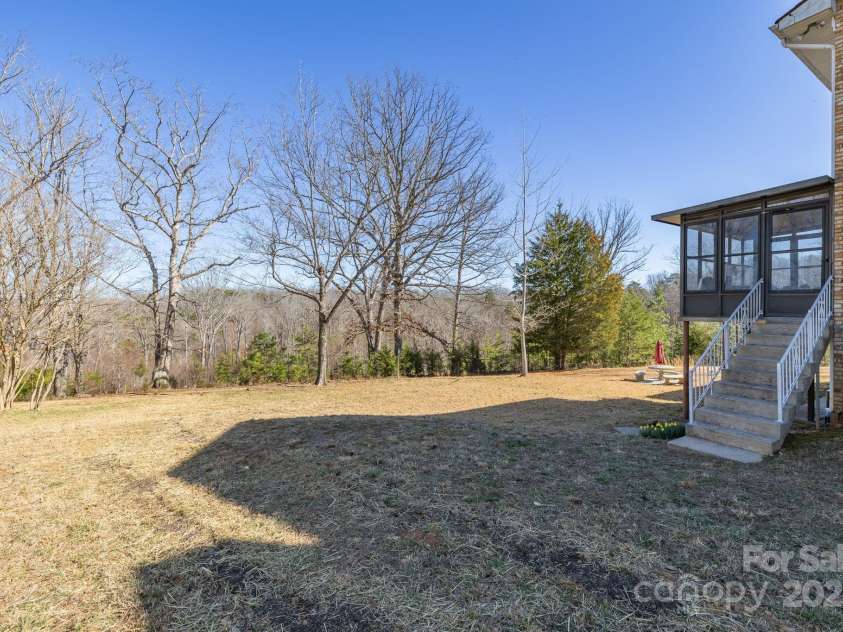 671 Happy Home School Road, Ruffin, NC 27326.  MLS# CAR4234620, YatesRealty ID 2657. 