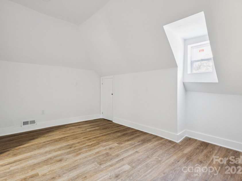 1108 4th Street, Statesville, NC 28677.  MLS# CAR4275688, YatesRealty ID 26570. 