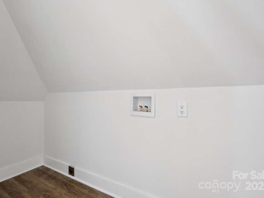 1108 4th Street, Statesville, NC 28677.  MLS# CAR4275688, YatesRealty ID 26570. 