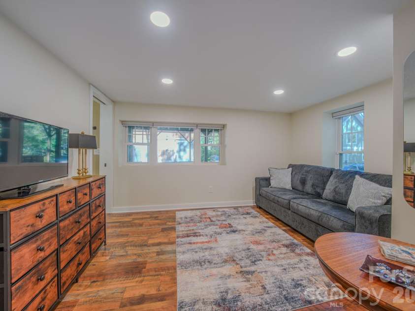597 Tomahawk Avenue, Black Mountain, NC 28711.  MLS# CAR4383270, YatesRealty ID 26570. 