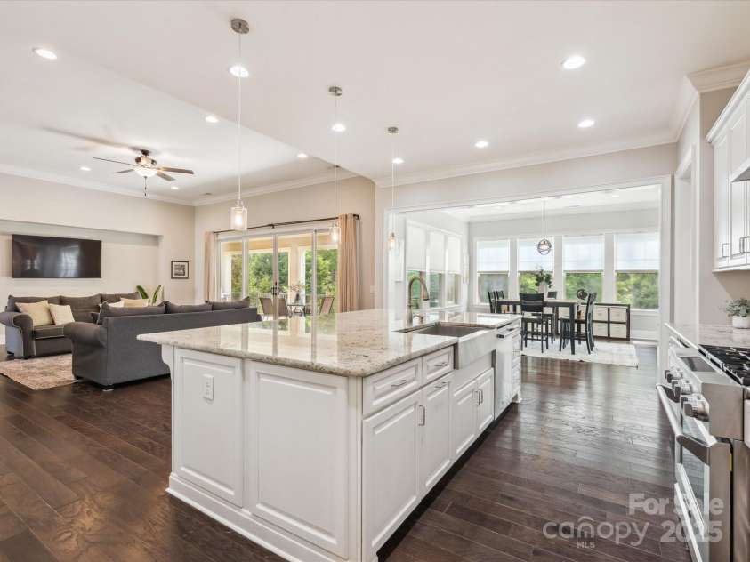 1008 Ladera Drive, Marvin, NC 28173.  MLS# CAR4261339, YatesRealty ID 26572. 