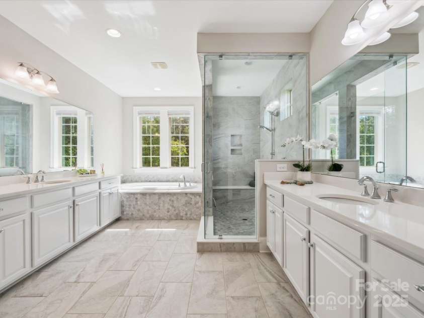 1008 Ladera Drive, Marvin, NC 28173.  MLS# CAR4261339, YatesRealty ID 26572. 