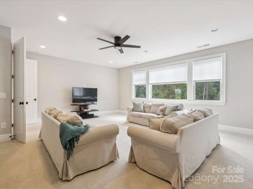 1008 Ladera Drive, Marvin, NC 28173.  MLS# CAR4261339, YatesRealty ID 26572. 