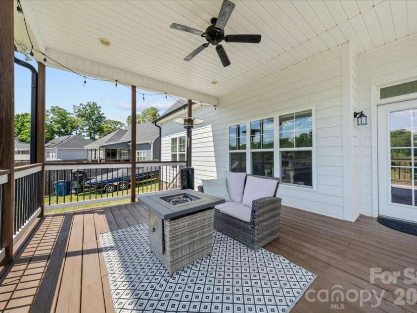 7105 Rae Farms Way, Greensboro, NC 27455.  MLS# CAR4380793, YatesRealty ID 26572. 