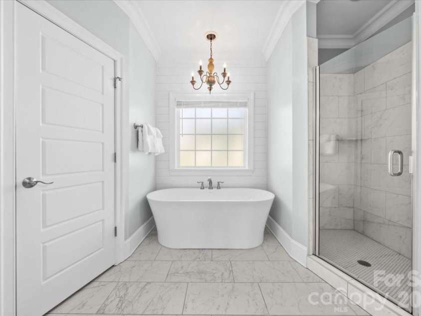 7105 Rae Farms Way, Greensboro, NC 27455.  MLS# CAR4380793, YatesRealty ID 26572. 