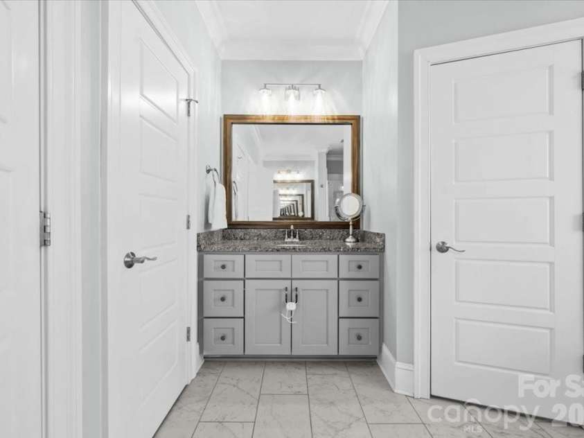 7105 Rae Farms Way, Greensboro, NC 27455.  MLS# CAR4380793, YatesRealty ID 26572. 