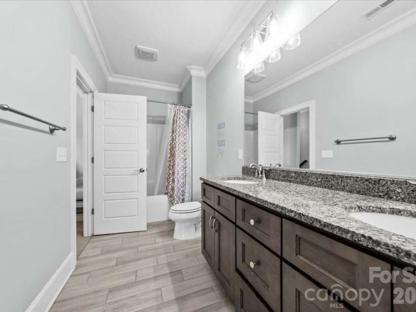 7105 Rae Farms Way, Greensboro, NC 27455.  MLS# CAR4380793, YatesRealty ID 26572. 