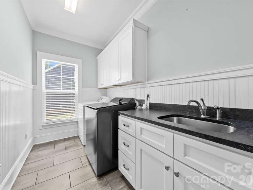 7105 Rae Farms Way, Greensboro, NC 27455.  MLS# CAR4380793, YatesRealty ID 26572. 