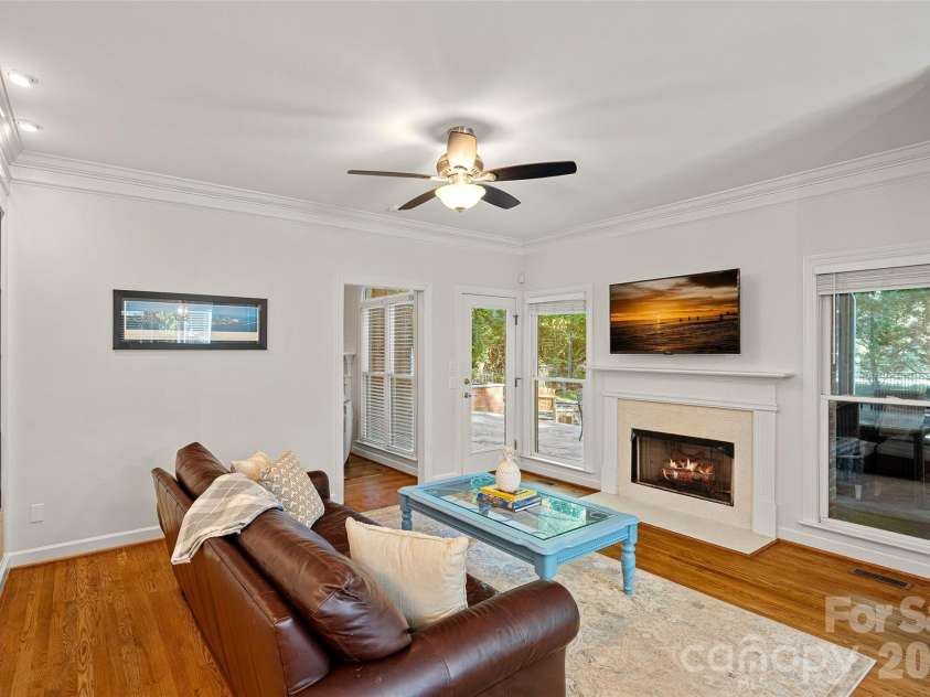 6424 Creola Road, Charlotte, NC 28226.  MLS# CAR4382975, YatesRealty ID 26573. 