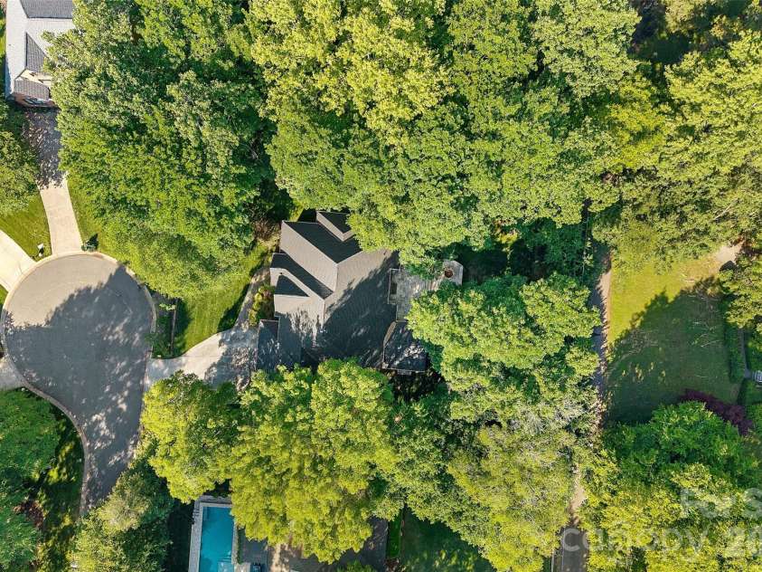 6424 Creola Road, Charlotte, NC 28226.  MLS# CAR4382975, YatesRealty ID 26573. 