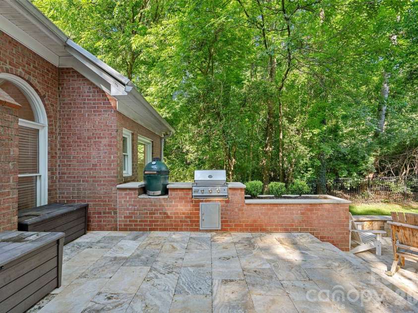 6424 Creola Road, Charlotte, NC 28226.  MLS# CAR4382975, YatesRealty ID 26573. Back Patio