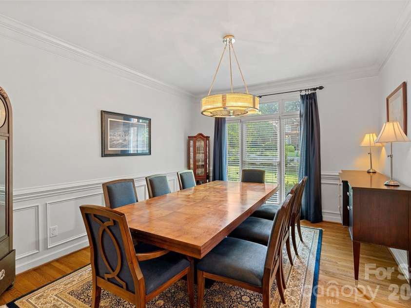 6424 Creola Road, Charlotte, NC 28226.  MLS# CAR4382975, YatesRealty ID 26573. Dining Room