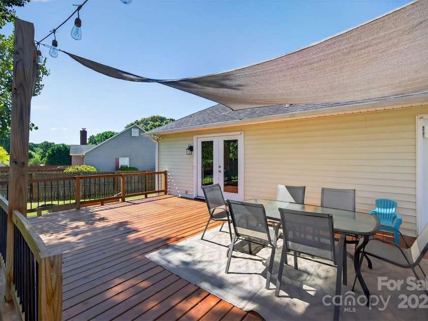 106 Abbey Circle, Salisbury, NC 28147.  MLS# CAR4272995, YatesRealty ID 26574. 