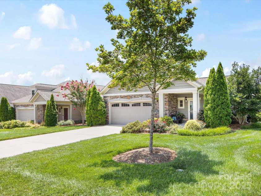 1313 Haywood Park Drive, Waxhaw, NC 28173.  MLS# CAR4279018, YatesRealty ID 26575. 