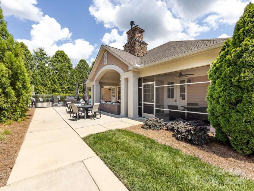 1313 Haywood Park Drive, Waxhaw, NC 28173.  MLS# CAR4279018, YatesRealty ID 26575. 