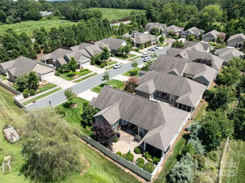 1313 Haywood Park Drive, Waxhaw, NC 28173.  MLS# CAR4279018, YatesRealty ID 26575. 