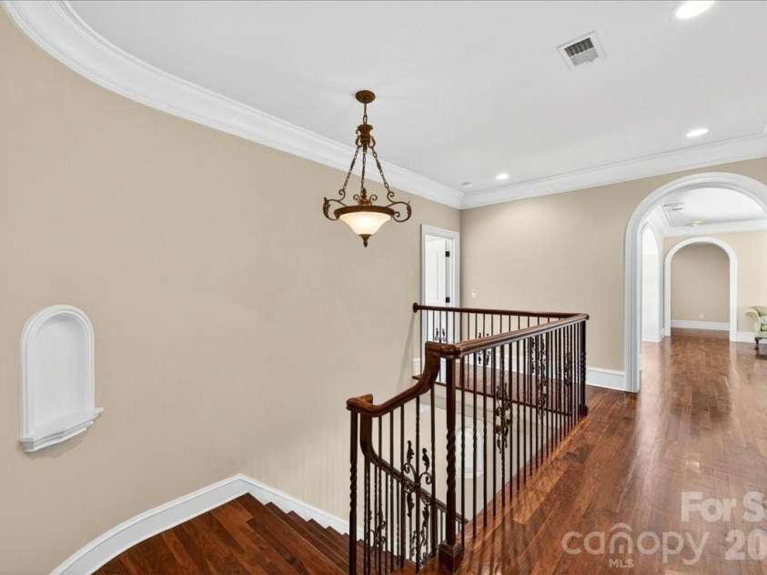 5424 Gorham Drive, Charlotte, NC 28226.  MLS# CAR4381431, YatesRealty ID 26575. Landing