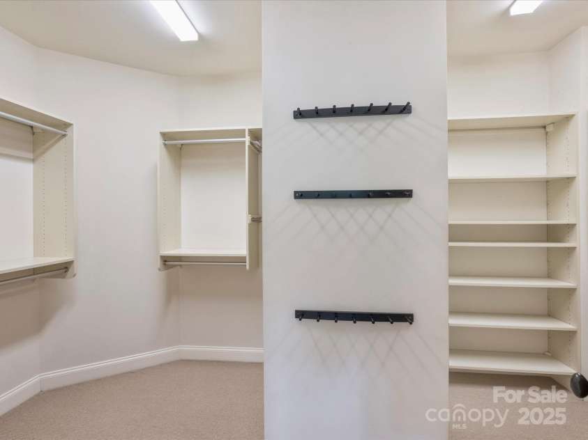 1522 High Street, Charlotte, NC 28211.  MLS# CAR4260875, YatesRealty ID 26576. 