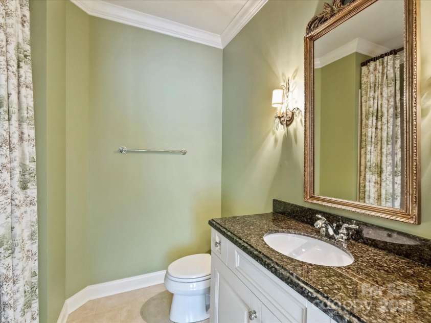 1522 High Street, Charlotte, NC 28211.  MLS# CAR4260875, YatesRealty ID 26576. 