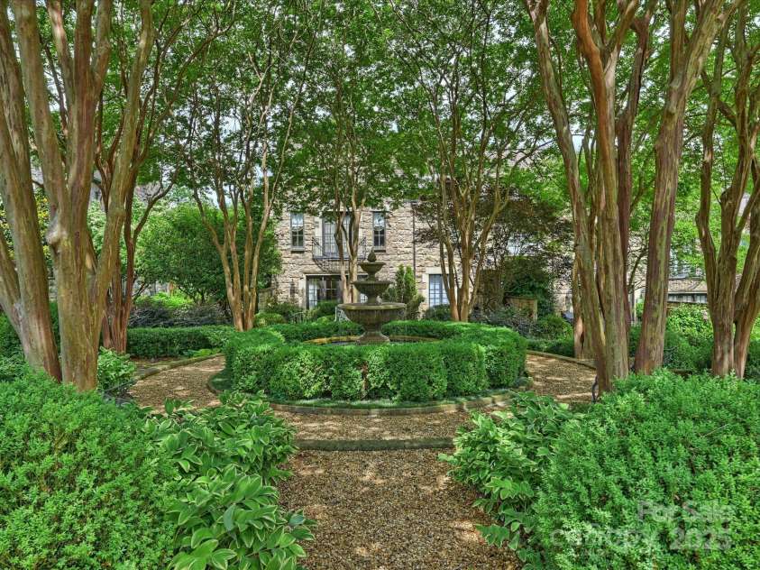 1522 High Street, Charlotte, NC 28211.  MLS# CAR4260875, YatesRealty ID 26576. 