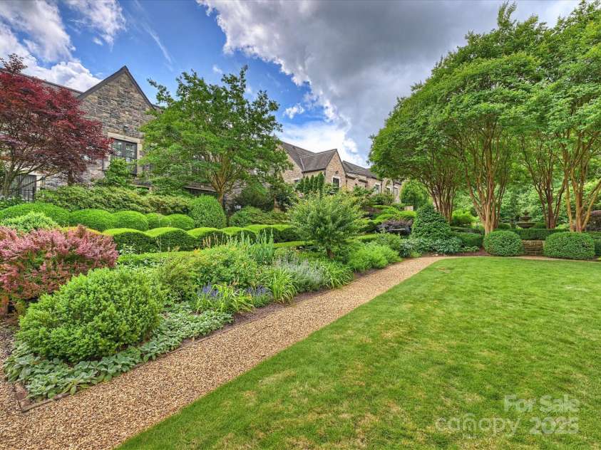 1522 High Street, Charlotte, NC 28211.  MLS# CAR4260875, YatesRealty ID 26576. 