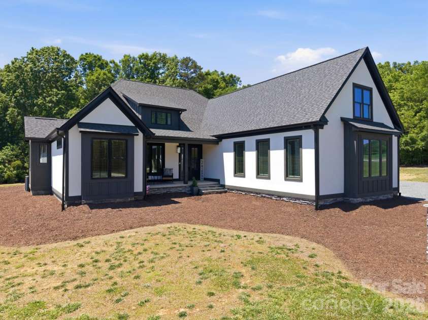 8815 Bringle Ferry Road, Salisbury, NC 28146.  MLS# CAR4384785, YatesRealty ID 26576. 