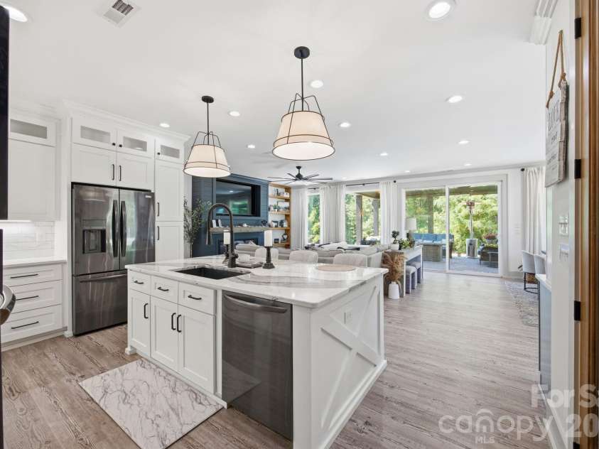 8815 Bringle Ferry Road, Salisbury, NC 28146.  MLS# CAR4384785, YatesRealty ID 26576. 
