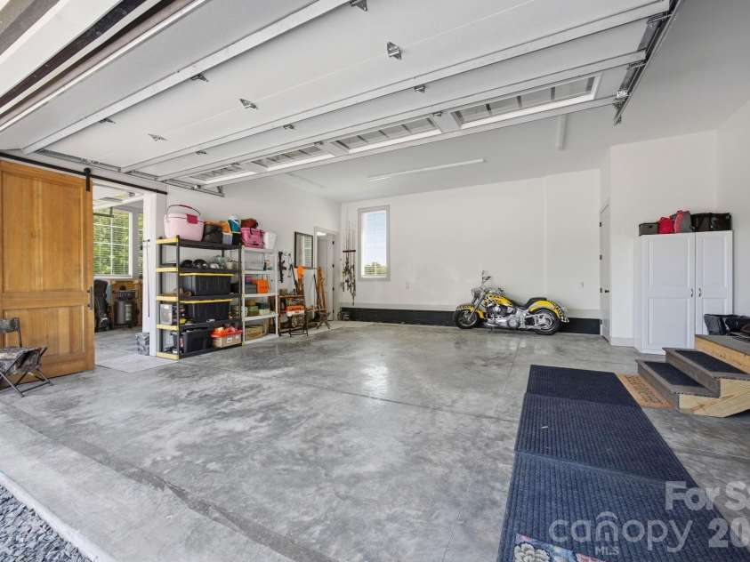 8815 Bringle Ferry Road, Salisbury, NC 28146.  MLS# CAR4384785, YatesRealty ID 26576. 