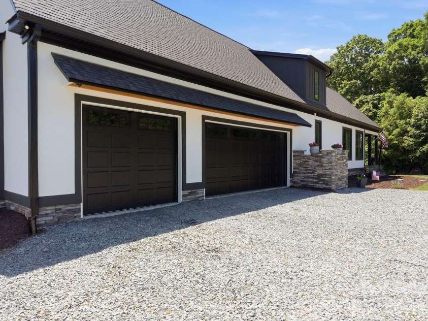 8815 Bringle Ferry Road, Salisbury, NC 28146.  MLS# CAR4384785, YatesRealty ID 26576. 