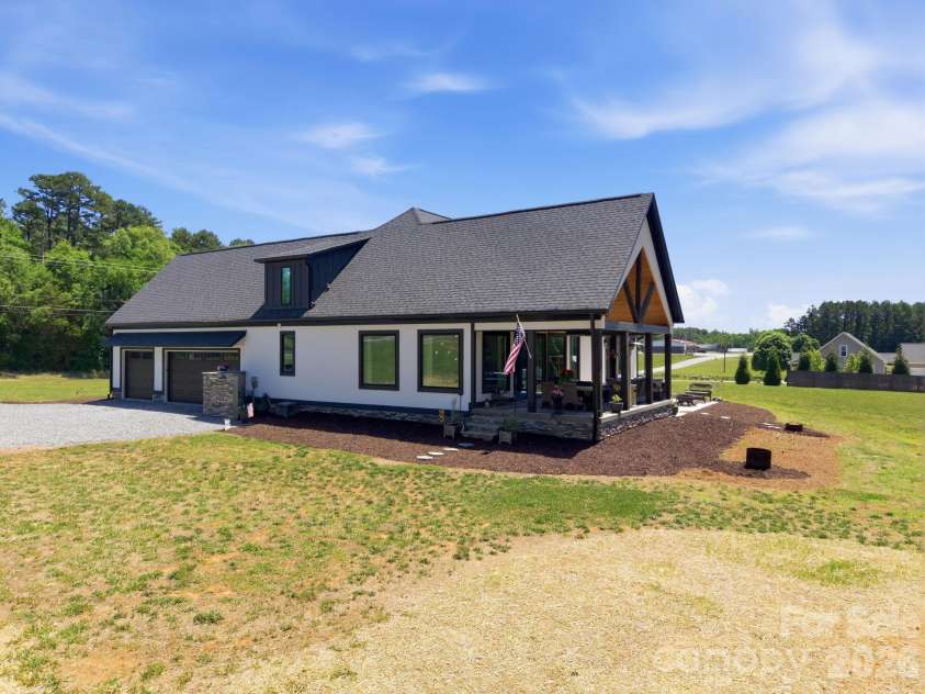 8815 Bringle Ferry Road, Salisbury, NC 28146.  MLS# CAR4384785, YatesRealty ID 26576. 