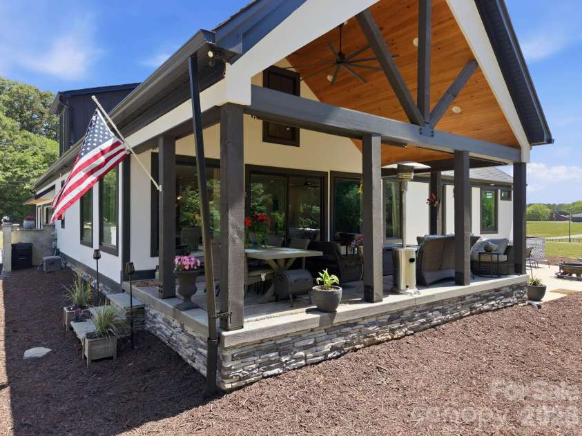 8815 Bringle Ferry Road, Salisbury, NC 28146.  MLS# CAR4384785, YatesRealty ID 26576. 