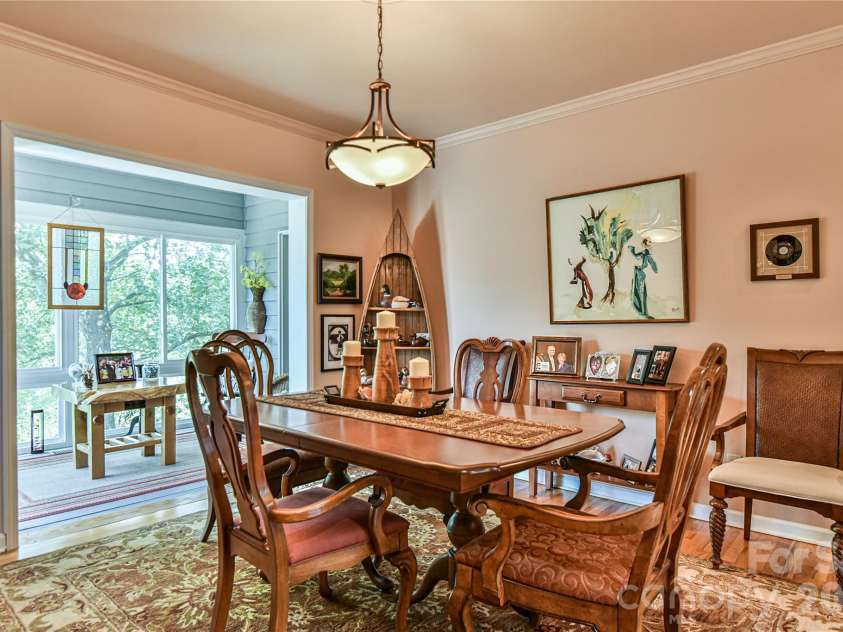 518 Forest Ridge Drive, Mars Hill, NC 28754.  MLS# CAR4384980, YatesRealty ID 26579. 