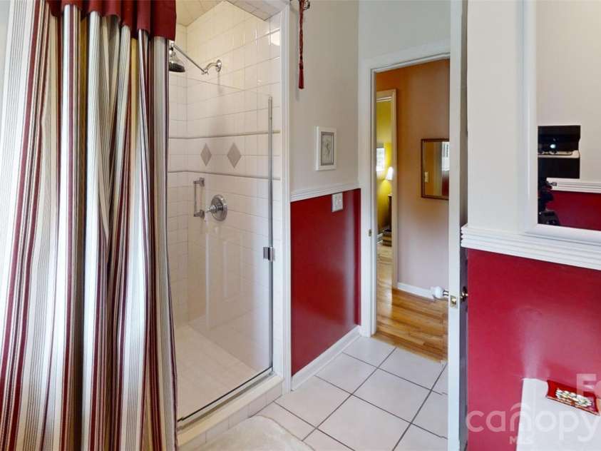 518 Forest Ridge Drive, Mars Hill, NC 28754.  MLS# CAR4384980, YatesRealty ID 26579. 