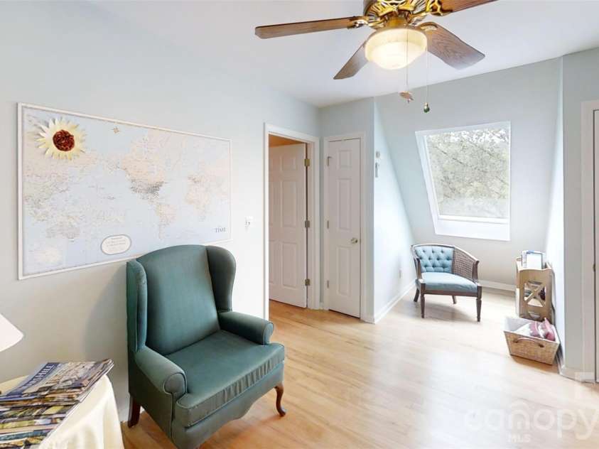 518 Forest Ridge Drive, Mars Hill, NC 28754.  MLS# CAR4384980, YatesRealty ID 26579. 