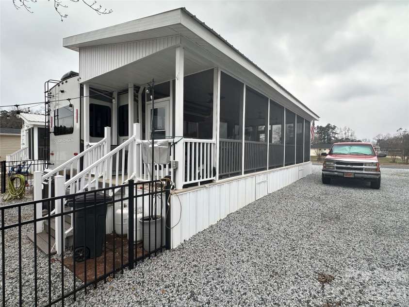142 Putt Putt Lane, New London, NC 28127.  MLS# CAR4350125, YatesRealty ID 2658. 