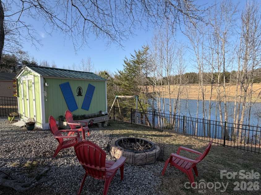 142 Putt Putt Lane, New London, NC 28127.  MLS# CAR4350125, YatesRealty ID 2658. 