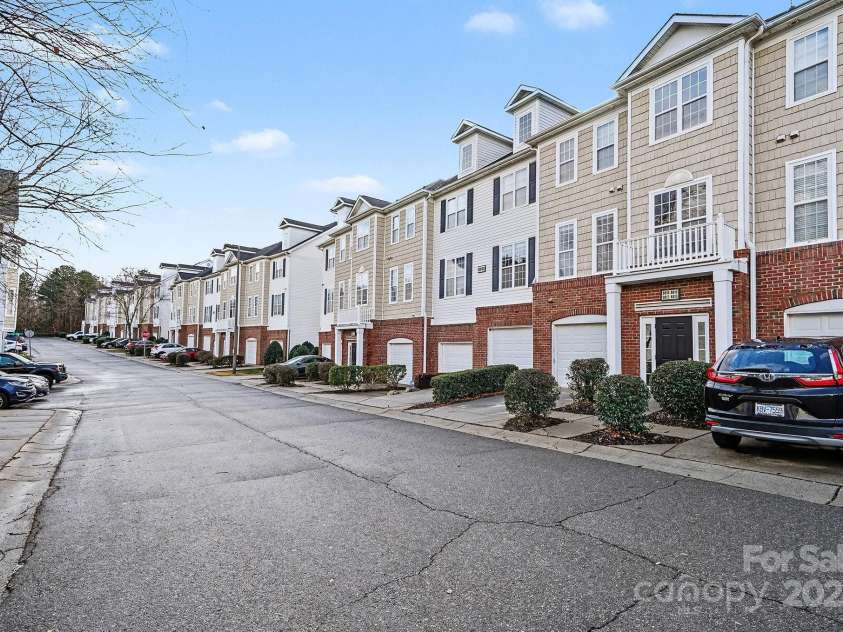 6812 Park Place Drive, Charlotte, NC 28262.  MLS# CAR4332820, YatesRealty ID 2658. 