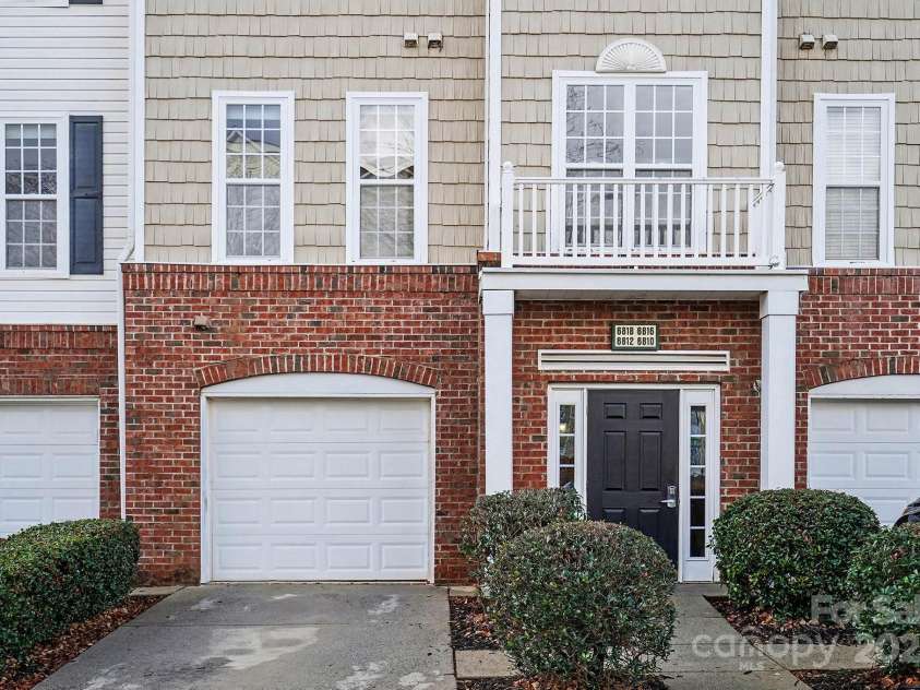 6812 Park Place Drive, Charlotte, NC 28262.  MLS# CAR4332820, YatesRealty ID 2658. 