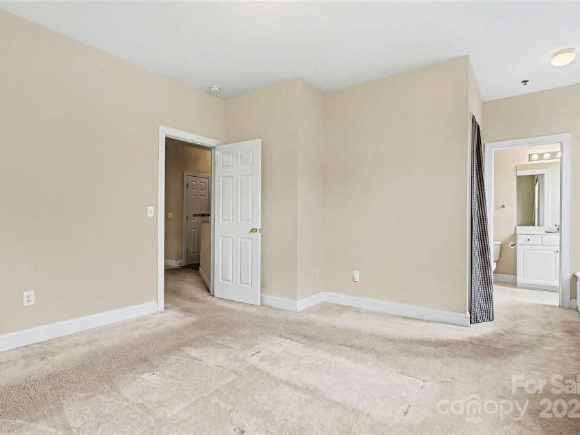 6812 Park Place Drive, Charlotte, NC 28262.  MLS# CAR4332820, YatesRealty ID 2658. 