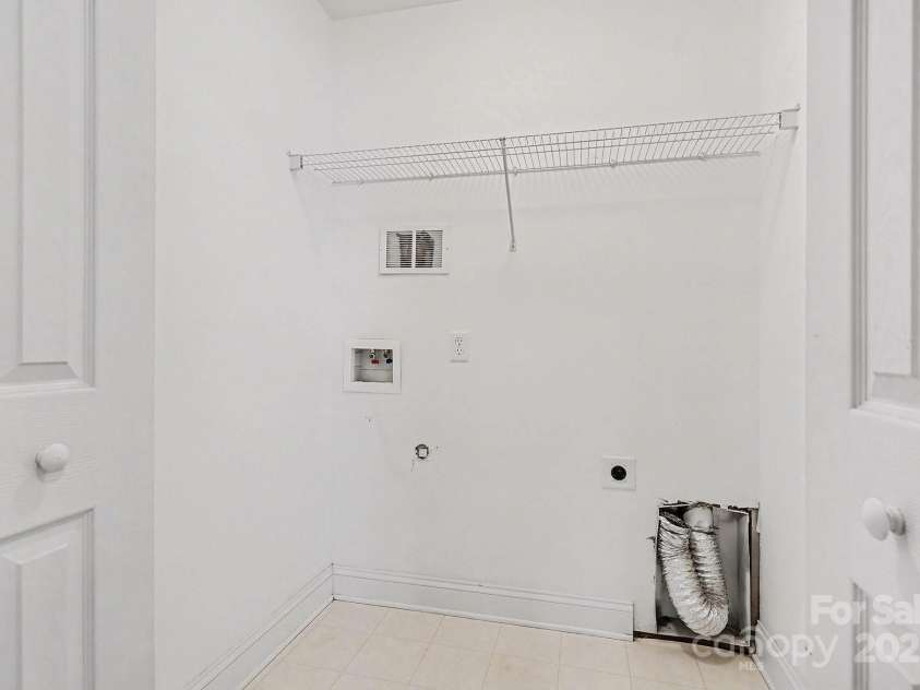 6812 Park Place Drive, Charlotte, NC 28262.  MLS# CAR4332820, YatesRealty ID 2658. 