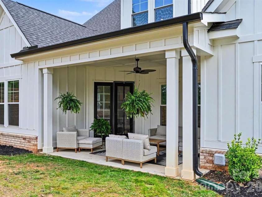 31 Ridgecrest Avenue, Peachland, NC 28133.  MLS# CAR4385368, YatesRealty ID 26581. 