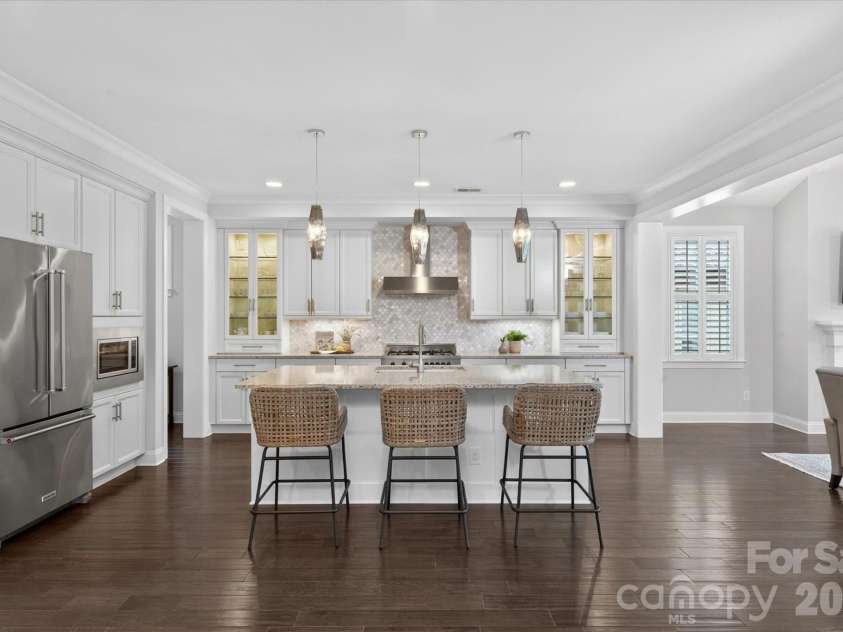 5139 Providence Retreat Lane, Charlotte, NC 28270.  MLS# CAR4386525, YatesRealty ID 26582. 