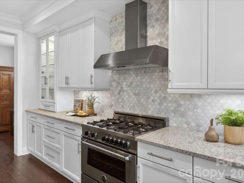 5139 Providence Retreat Lane, Charlotte, NC 28270.  MLS# CAR4386525, YatesRealty ID 26582. 