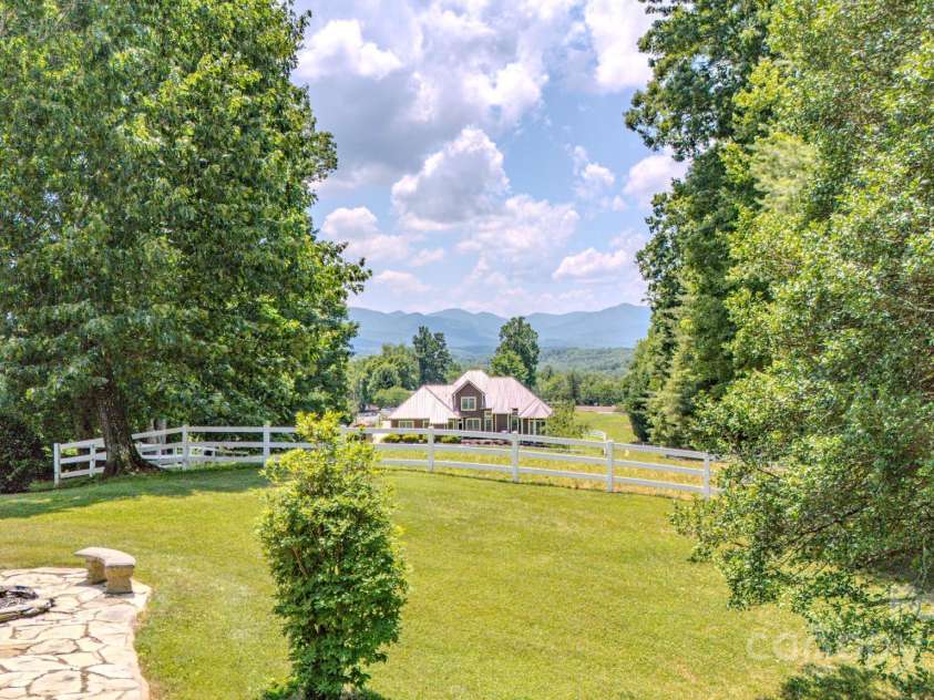 74 Challedon Drive, Candler, NC 28715.  MLS# CAR4276215, YatesRealty ID 26584. 