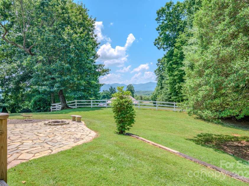 74 Challedon Drive, Candler, NC 28715.  MLS# CAR4276215, YatesRealty ID 26584. 