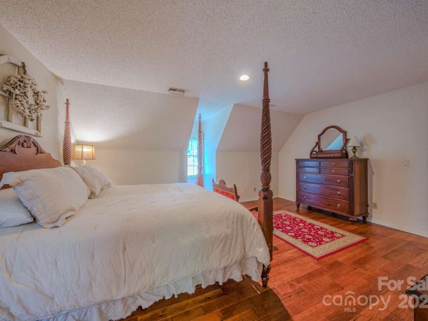74 Challedon Drive, Candler, NC 28715.  MLS# CAR4276215, YatesRealty ID 26584. 