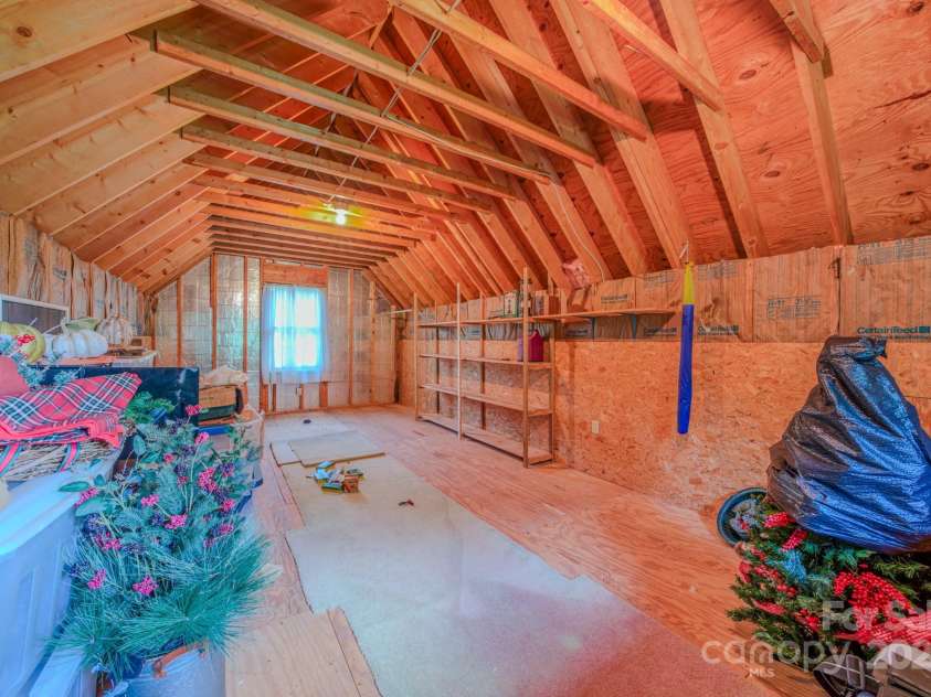 74 Challedon Drive, Candler, NC 28715.  MLS# CAR4276215, YatesRealty ID 26584. 