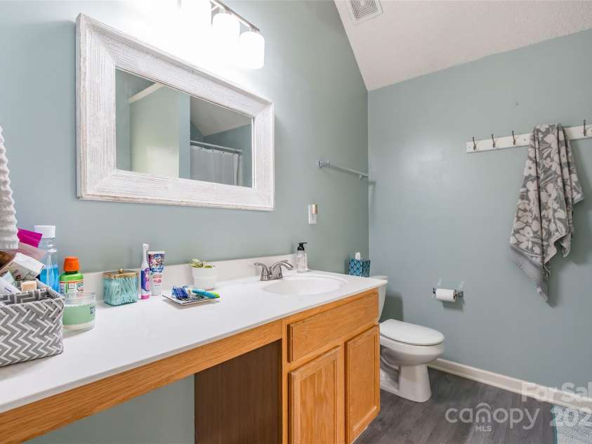 1274 Winding Path Road, Clover, SC 29710.  MLS# CAR4276409, YatesRealty ID 26585. 