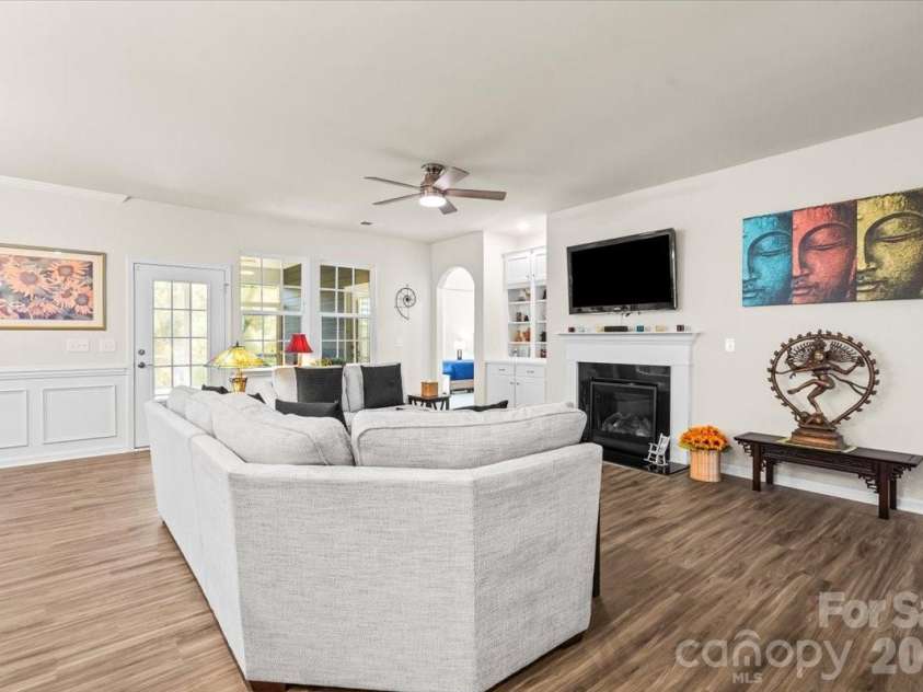 3130 Windhaven Lane, Tega Cay, SC 29708.  MLS# CAR4314342, YatesRealty ID 26585. 