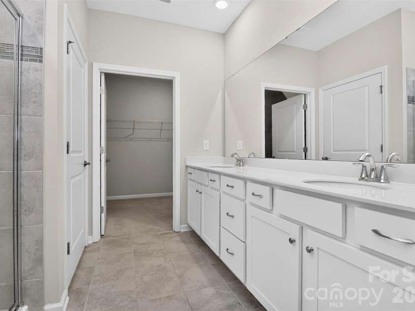 3130 Windhaven Lane, Tega Cay, SC 29708.  MLS# CAR4403267, YatesRealty ID 26585. Primary Bathroom